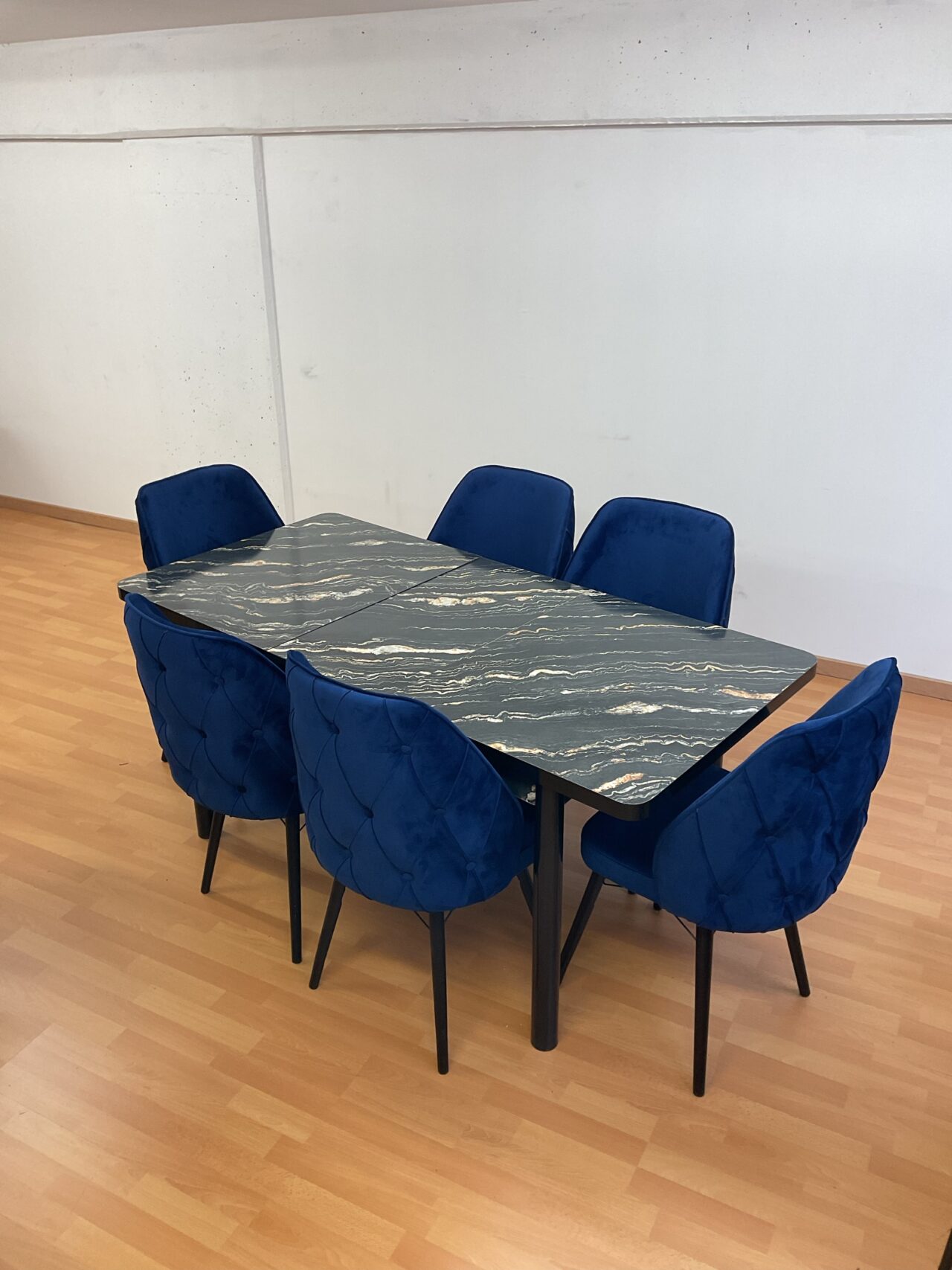 SALLE À MANGER LEXUS 6 chaises en velours anti taches + table extensible – Image 32