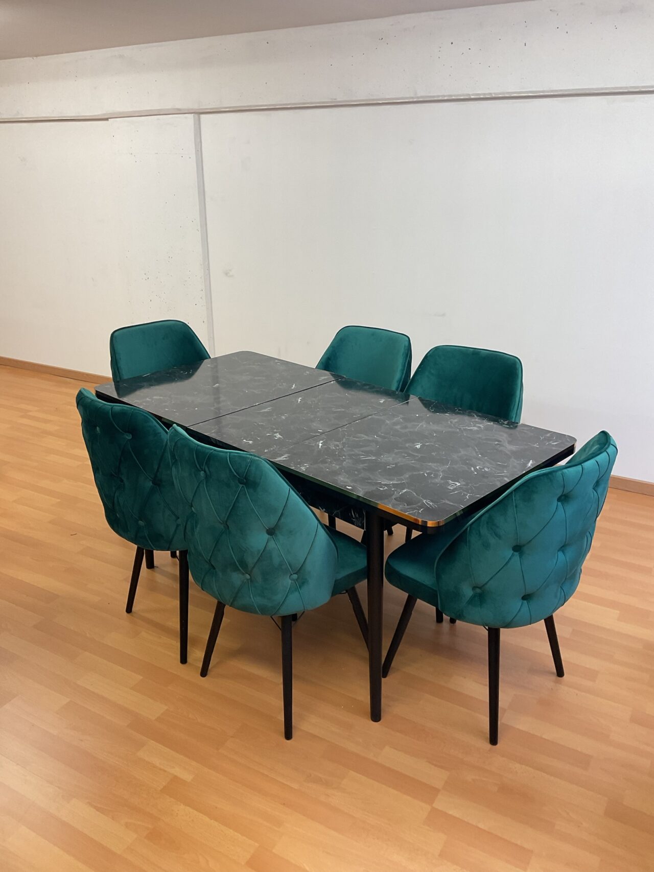 SALLE À MANGER LEXUS 6 chaises en velours anti taches + table extensible – Image 29
