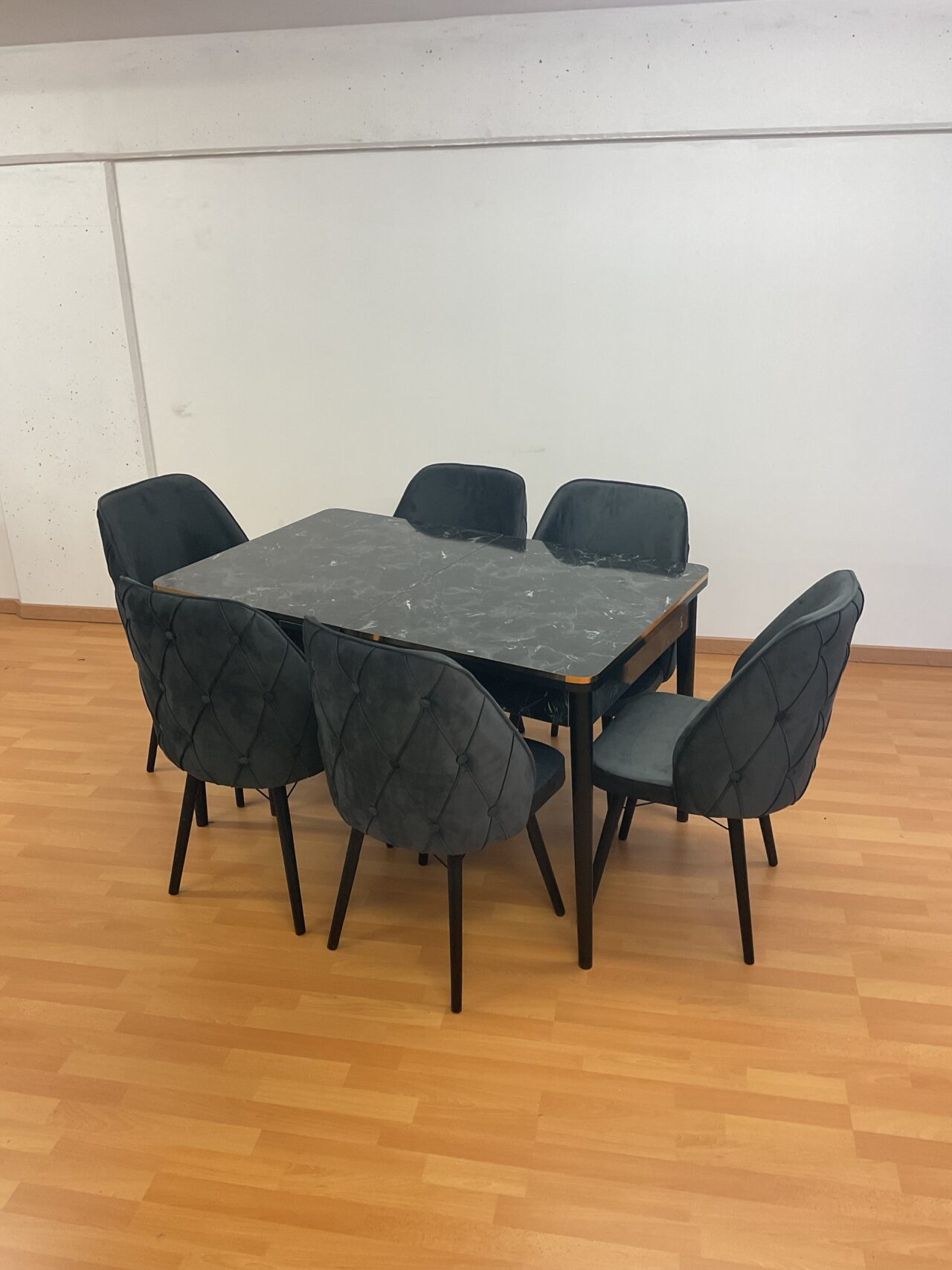SALLE À MANGER LEXUS 6 chaises en velours anti taches + table extensible – Image 21