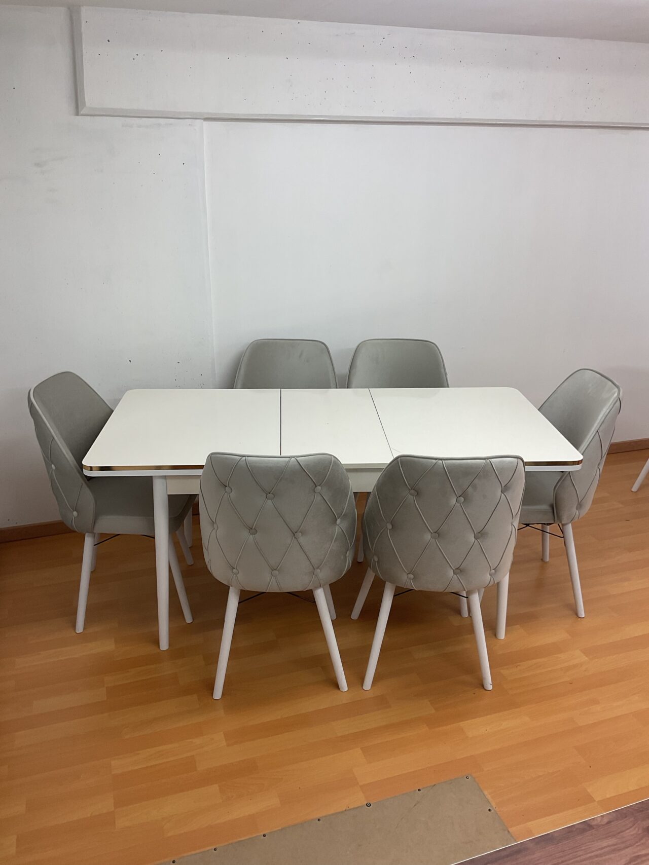 SALLE À MANGER LEXUS 6 chaises en velours anti taches + table extensible – Image 3