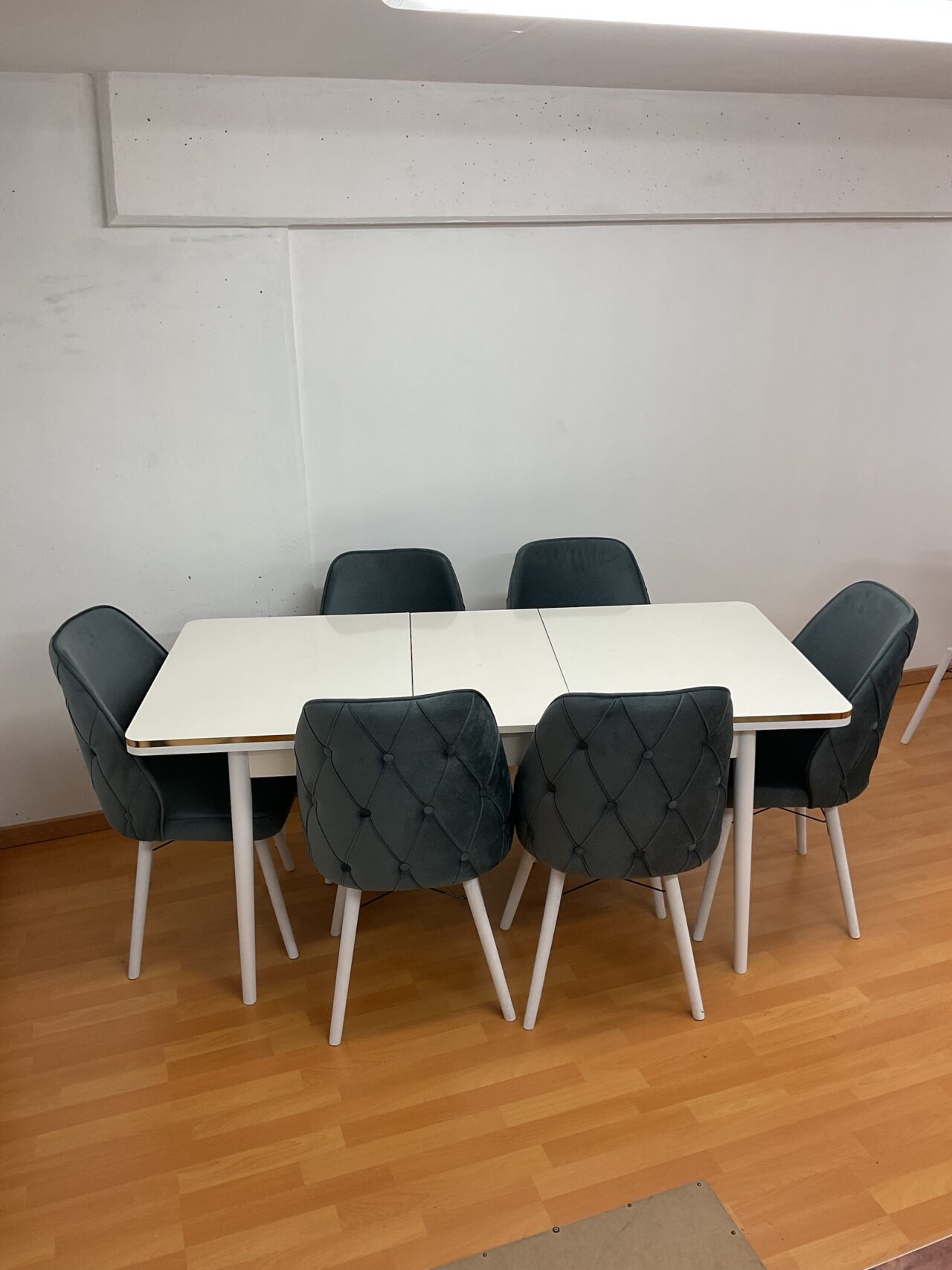SALLE À MANGER LEXUS 6 chaises en velours anti taches + table extensible – Image 2