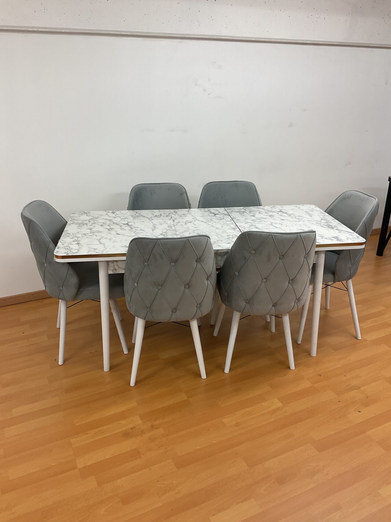 SALLE À MANGER LEXUS 6 chaises en velours anti taches + table extensible – Image 12