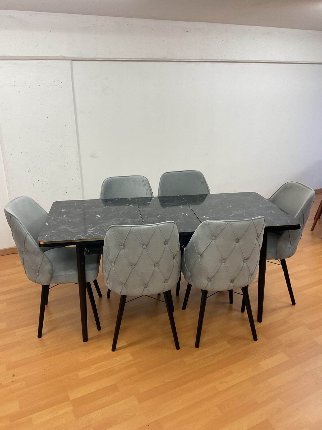 SALLE À MANGER LEXUS 6 chaises en velours anti taches + table extensible – Image 14