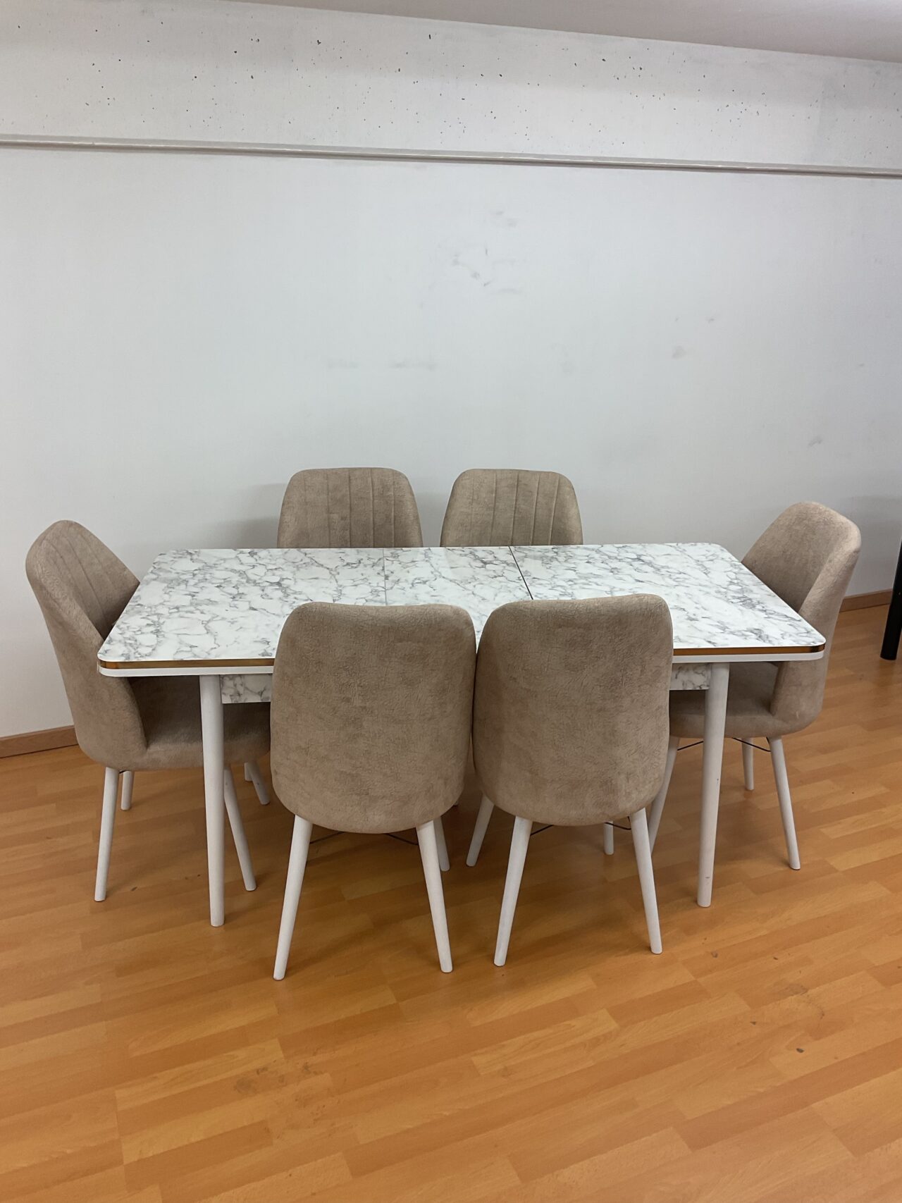 SALLE À MANGER SUZANNE lot de 4 ou 6 chaises en tissus anti taches + table extensible – Image 23