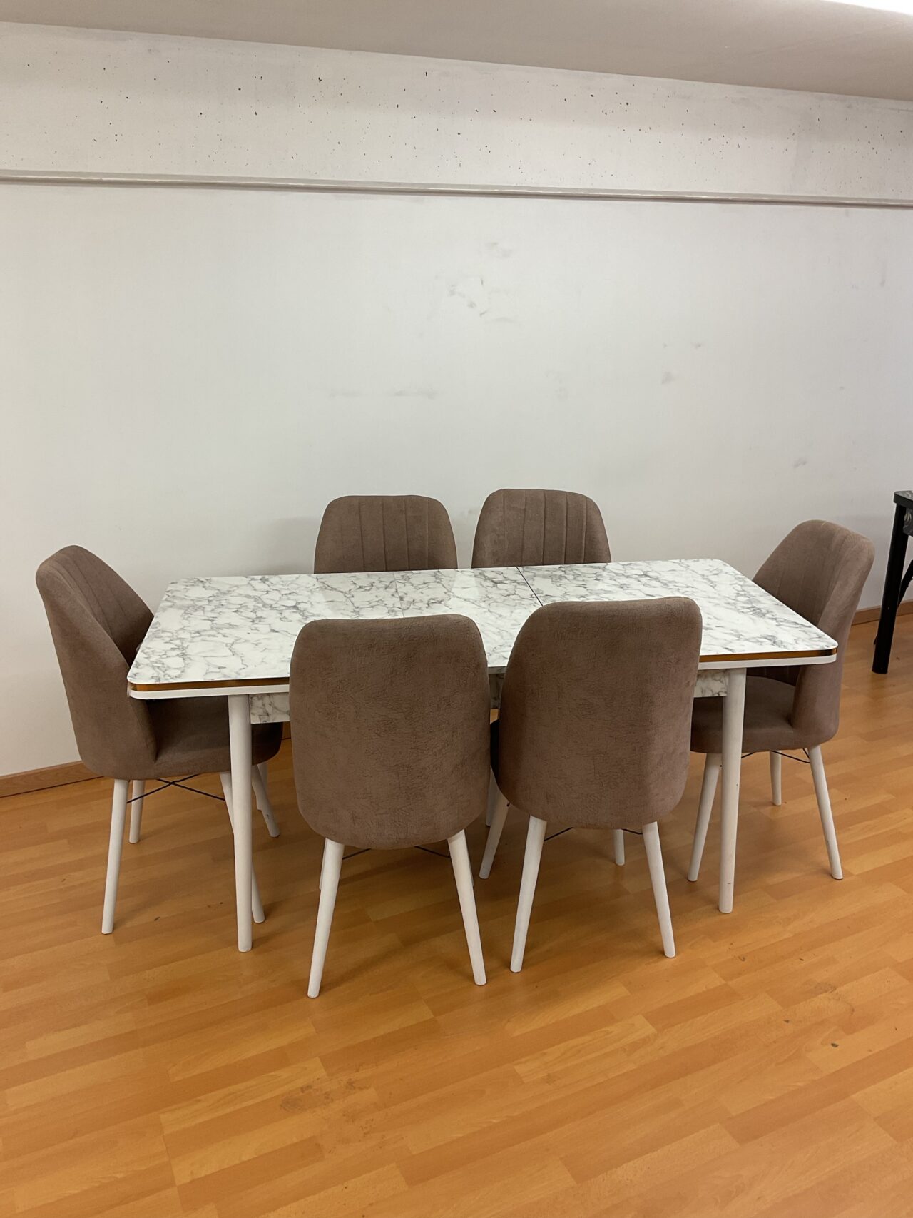 SALLE À MANGER SUZANNE lot de 4 ou 6 chaises en tissus anti taches + table extensible – Image 59