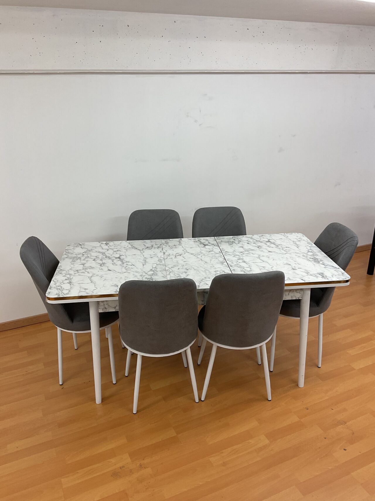 SALLE À MANGER SUZANNE lot de 4 ou 6 chaises en tissus anti taches + table extensible – Image 43