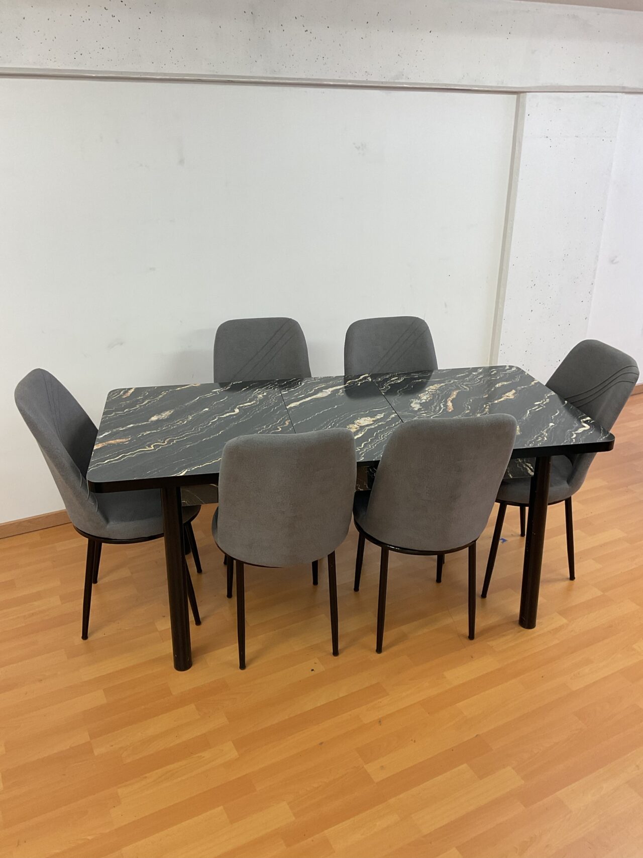 SALLE À MANGER SUZANNE lot de 4 ou 6 chaises en tissus anti taches + table extensible – Image 60
