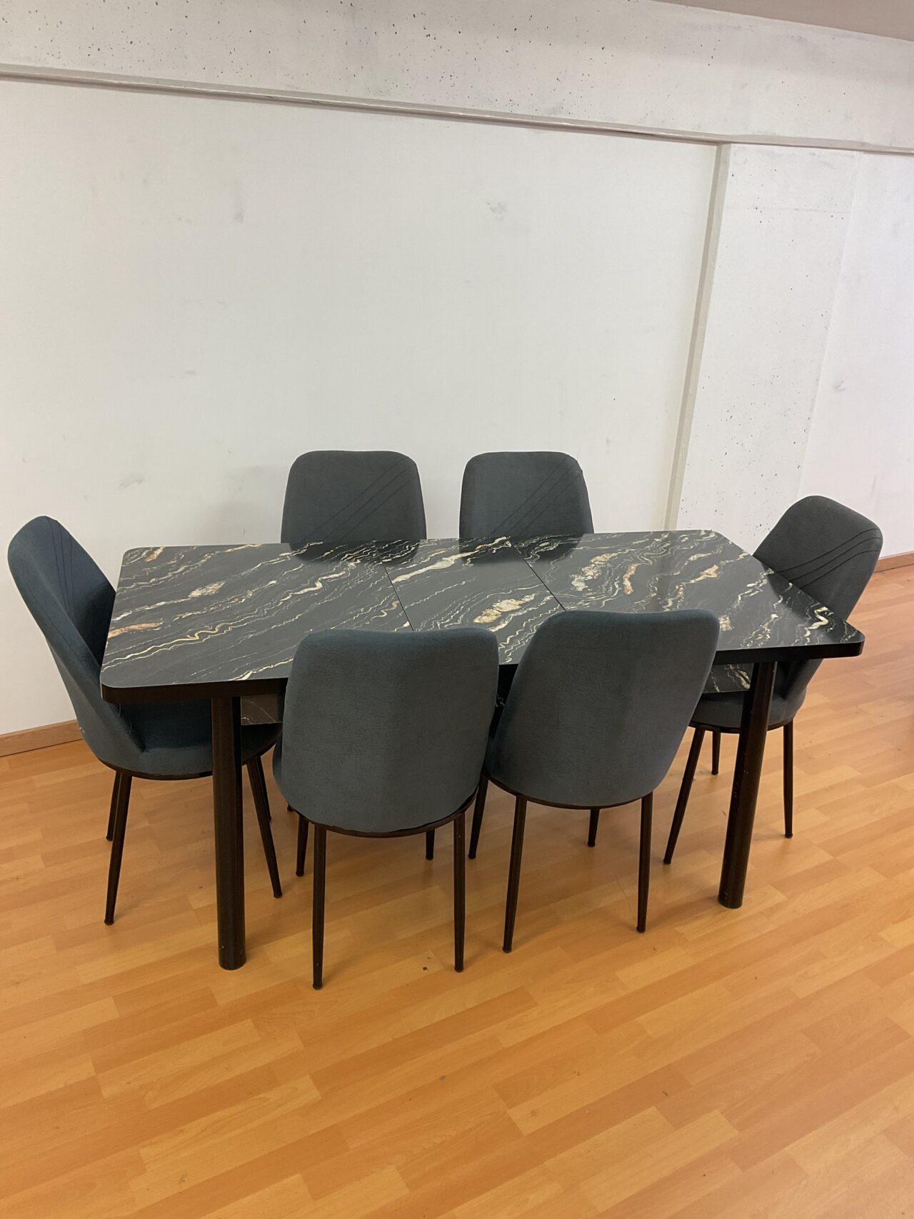 SALLE À MANGER SUZANNE lot de 4 ou 6 chaises en tissus anti taches + table extensible – Image 40
