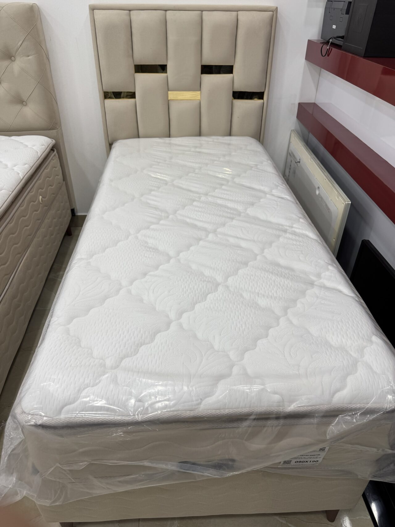 Lit coffre SERENA avec tête de lit et matelas + sur matelas à ressort Gris Anthracite ou Beige – Image 5
