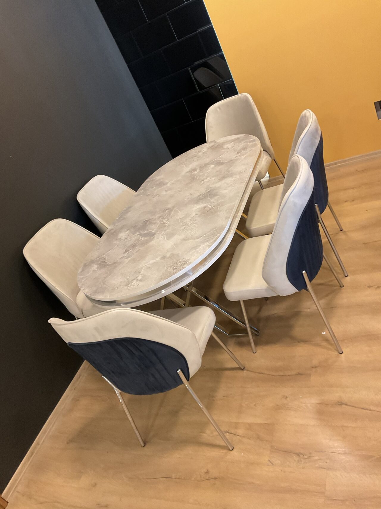 SALLE A MANGER CALIFORNIE – Image 3