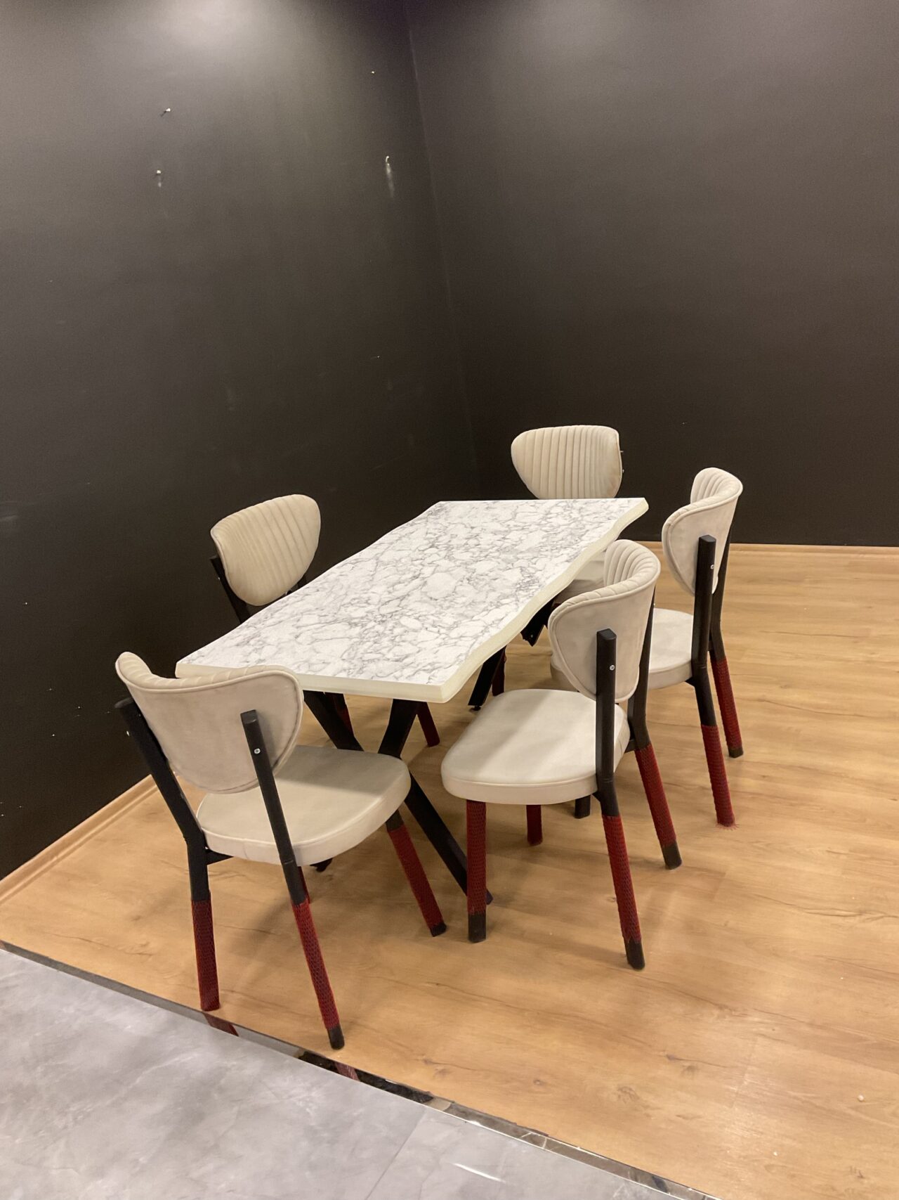 6 CHAISES NILUFER