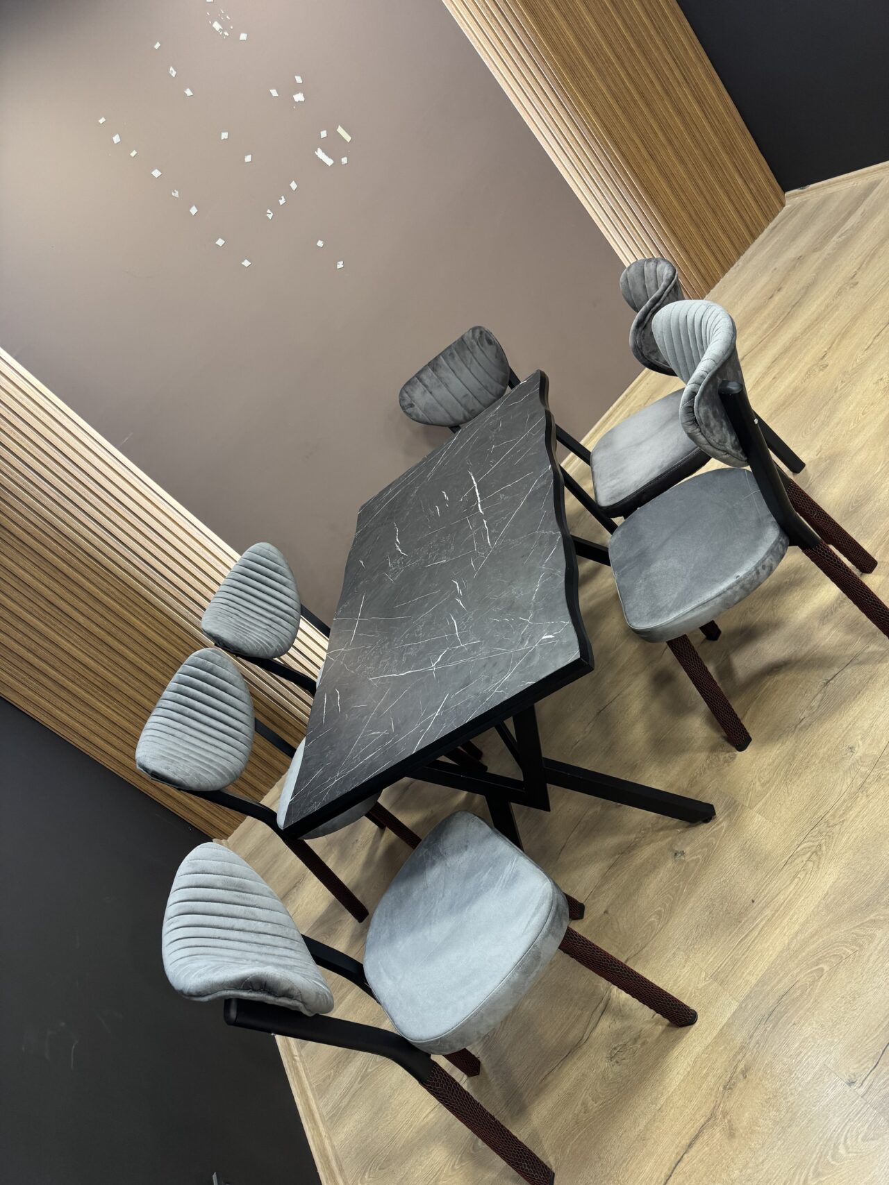 6 CHAISES NILUFER – Image 9