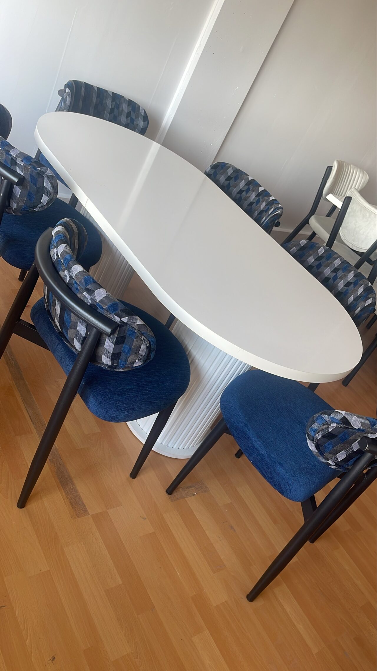 SALLE À MANGER TRAVERTIN – Image 4