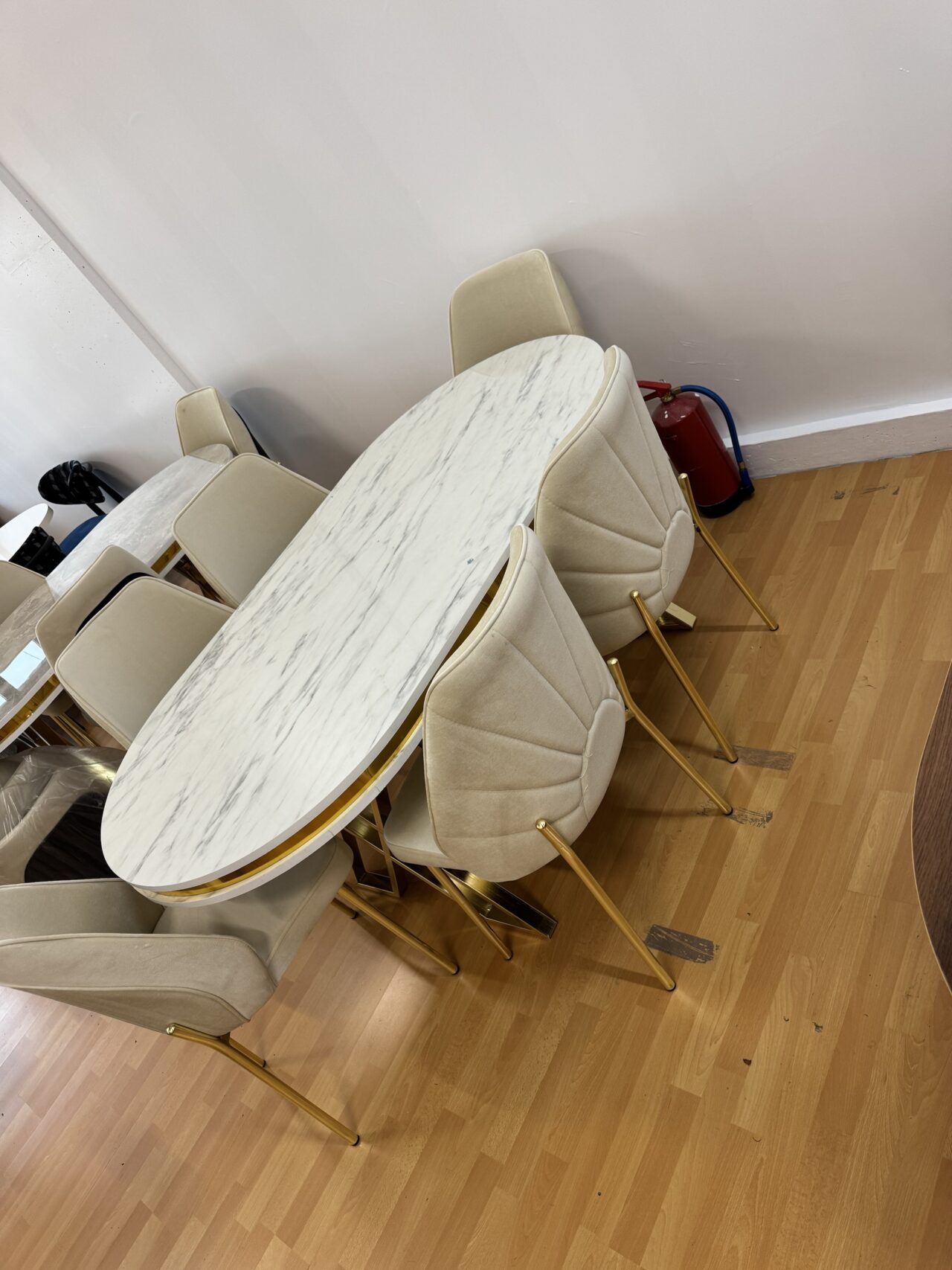 Salle à manger LUXE 6 chaises + table 170x90cm – Image 4